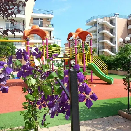 Modern Apartment In Closed Complex With A Pool Slantschew brjag